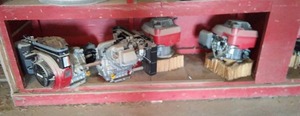 lot 551 image: VANGAURD 13 small Engines (4).