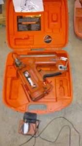 lot 581 image: PASLODE Cordless Framing Nailer with Charger and Battery.