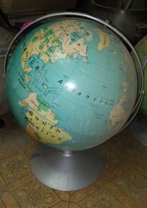 lot 592 image: Nystrom 16 in. Readiness Globe.