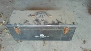 lot 540 image: Ideal Science Kit Metal Toolbox With Contents.