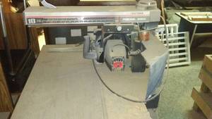 lot 602 image: Craftsman 10 In. Radial Saw.