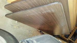 lot 617 image: Folding Tables (2)