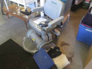 lot 2 image: (FRNT) Hoveround MPV5 Power Wheelchair - Works