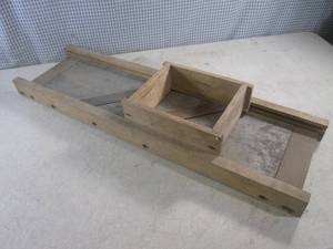 lot 19 image: (F-3) Vintage Wood Mandolin Kitchen Slicer 31 x 9