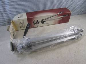lot 53 image: (F-3) TriPod with Snap-Lock Legs...