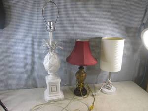 lot 59 image: (CS) 3 Lamps...