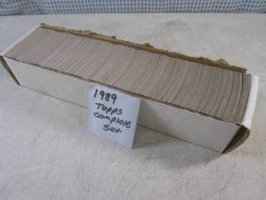 lot 80 image: (BSB) 1989 Topps Complete Baseball Card Set