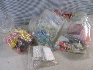lot 105 image: (D-2) Assorted Hair Rollers Etc...