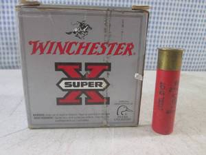 lot 145 image: (G-1) 21 - 12 Ga Shotgun Shells - Winchester Super X Steel 3 12 Mag 1 916 oz BB