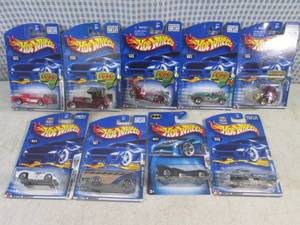 lot 199 image: (EC1) Assorted Hot Wheels In Packaging
