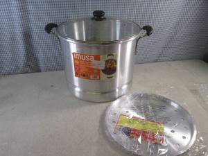 lot 230 image: (F-0) Large 24 Qt Tamale  Seafood Steamer Pot
