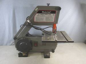 lot 252 image: (EC1) Master Craft 10 Bench Top Band Saw - Powers On - Missing Blade