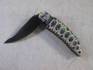 lot 263 image: (CNTR) Skull Design Spring Assist Folding Knife with Belt Clip - 8 38 Open  4 34 Closed - New In Box