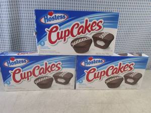 lot 293 image: (B-1) 3 Boxes of Hostess Cup Cakes Best by July 2024
