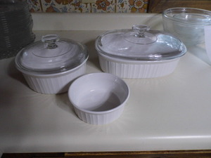 3 corning ware casserole dishes w2...