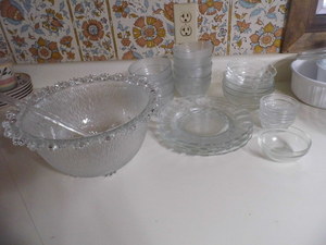 punch bowl w4 salad plates plus mi...