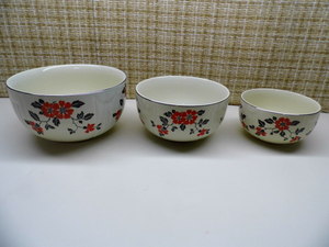 3 floral nesting bowls by Halls Sup...