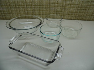 4 glass mixing bowls, 1 loaf pan 2...