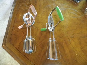 vintage cream handled & green handl...