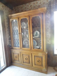 china hutch wglass doors...