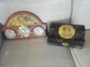 collectable wooden box, vintage Spr...