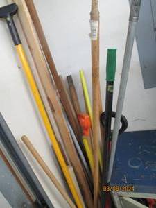 Corner lot of long replacement tool...