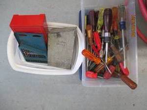 Bundle of drill bit indexes with bi...