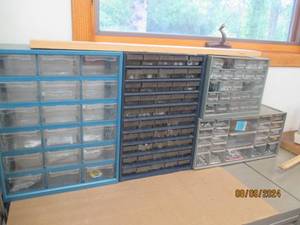 (4) Benchtop compartmentalized hard...