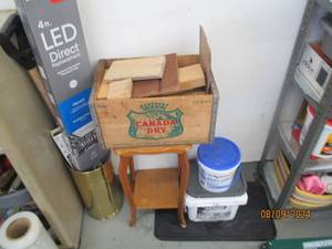 Vintage Wood box crate, dust contro...