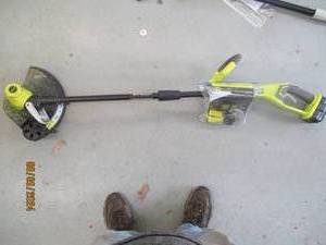 Near New Ryobi 2-in-1 TrimmerEdger