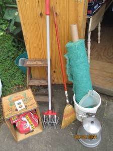 lawn seedfertilizer blanket, weeding tool