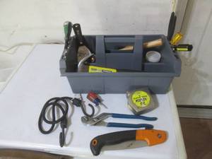 Tote full of tools in good conditio...