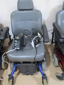 TDXSI hd poweres wheel chair with c...