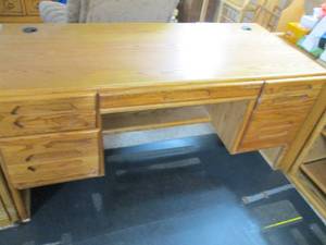 Office desk, top measures 64 x 28...