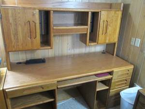 Office desk with credenza, top meas...