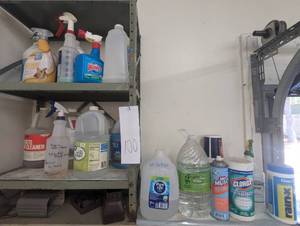 3-Tier metal storage shelf with cleaners