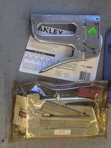 Heavy duty staple guns with the amm...
