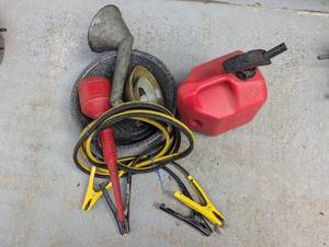 Heavy duty jumper cables, 2-Gallon ...