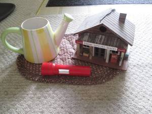 Placemat, Coca Cola birdhouse, flow...