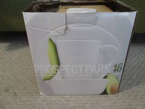 Ceramic dinnerware set...