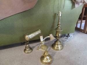 Table lamp and 3 desk lamps...