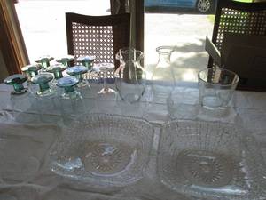 Large lot of kitchen items...