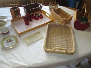 various home decor items (baskets, ...