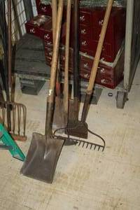 lot 98 image: Assorted Yard Tools - Shovels, Rakes, Hoes
