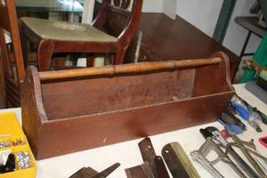 lot 111 image: 30 Wooden Tool Tote