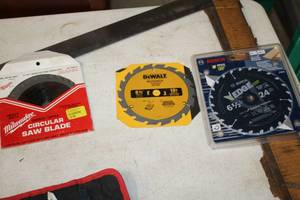 lot 115 image: Circular Saw Blades - (2) 6-12 and (1) 6-14