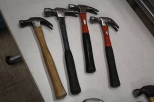 lot 146 image: Lot of (4) Claw Hammers