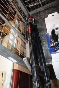 lot 190 image: Adjustable Tripod VTR-90RA