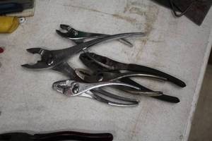 lot 219 image: Lot of (5) Assorted Pliers