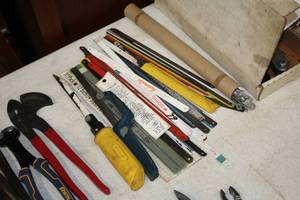lot 220 image: Lot of (2) Hacksaws with Numerous Extra Hack Saw Blades